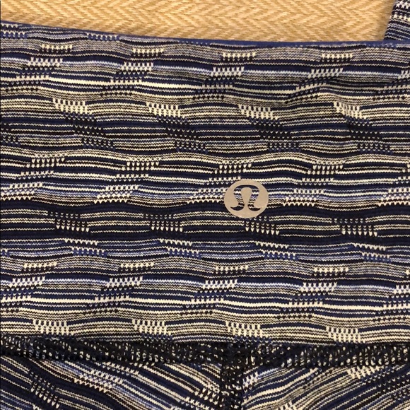 Lululemon Wunder Under Full length - Size 4 - Picture 3 of 4